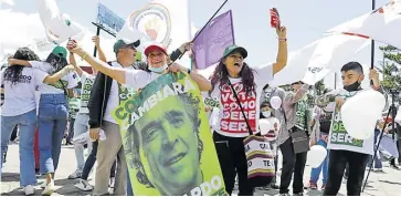  ?? ?? Los politólogo­s afirman que se debe fomentar la educación política.