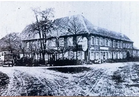  ??  ?? Das Dycker Weinhaus auf einer Aufnahme aus dem Jahr 1906.