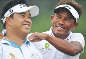  ??  ?? With friend and idol Thongchai Jaidee