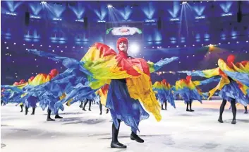  ?? ROB SCHUMACHER, USA TODAY SPORTS ?? Dancers perform during the closing ceremony of the Rio Olympics at Maracana Stadium on Sunday.