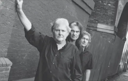  ?? , JPR PRODUCTION­S ?? Dave Cousins, Dave Lambert and Chas Cronk are the Acoustic Strawbs.