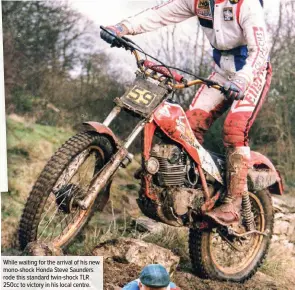  ??  ?? While waiting for the arrival of his new mono-shock Honda Steve Saunders rode this standard twin-shock TLR 250cc to victory in his local centre.