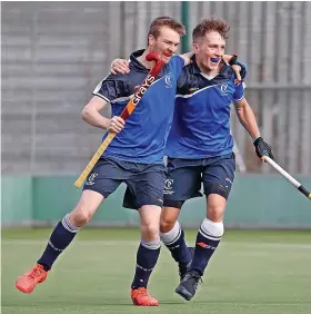  ?? Pictures: Peter Smith/Smifsports ?? Clifton’s Bill Springett celebrates with Sam Skelton after scoring against University of Bristol