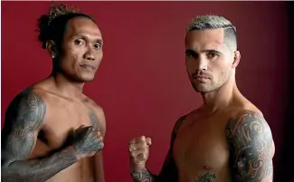  ?? PHOTO: JOSEPH JOHNSON/STUFF ?? Canterbury boxer Bowyn Morgan squares up against Indonesia’s Stevie Ferdinangu­s in an Asia-Pacific welterweig­ht fight at the Hornby WMC tonight.