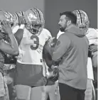  ?? ADAM CAIRNS/COLUMBUS DISPATCH ?? Coach Ryan Day's Buckeyes held a student appreciati­on practice over the weekend.