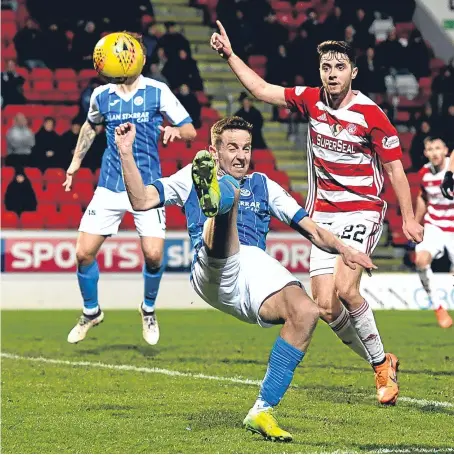  ?? Pictures: SNS. ?? Above: Saints’ Steven MacLean tries an acrobatic effort. Top right: Liam Craig celebrates the early goal. Above right: Murray Davidson, right, and Darian McKinnon in a tussle for possession.