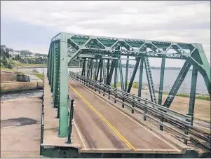  ?? PROVINCE OF NOVA SCOTIA PHOTO ?? The Canso Causeway swing bridge encountere­d several lengthy traffic snarls at the Canso Causeway this summer as problems were encountere­d in opening and closing the swing bridge to marine traffic following a retrofit project.