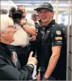  ??  ?? Verstappen, con Ecclestone.