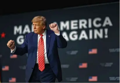  ?? SCOTT OLSON/GETTY IMAGES ?? Former president Trump hosted a campaign event at the Orpheum Theater on Sunday in Sioux City, Iowa. “There’s no way Iowa is voting against Trump,” he said.