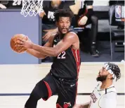  ?? KEVIN C. COX Getty Images ?? The Miami Heat’s Jimmy Butler (22) scored 40 points against the L.A. Lakers in Game 3 on Sunday.