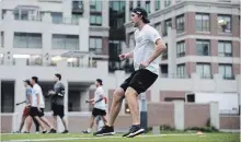  ?? CANADIAN PRESS FILE PHOTO ?? Edmonton Oilers superstar Connor McDavid participat­es in a drill during the 2018 BioSteel Pro Hockey Camp in Toronto on Aug. 27.