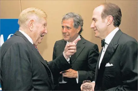  ?? Peter Kramer Getty Images ?? SUMNER REDSTONE, left, with CBS Chief Executive Les Moonves and Viacom CEO Philippe Dauman at an event in 2007.