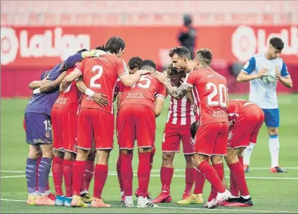  ?? FOTO:P. PUNTÍ ?? Un partido en el que está prohibido fallar
Los jugadores del Girona quieren sacar su billete para la promoción de ascenso