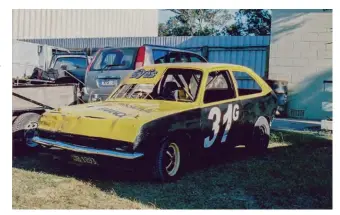  ??  ?? Top: Mid 70’s Chevette production racing saloon at Awapuni Speedway, Gisborne 2008 photo Gerard Richards