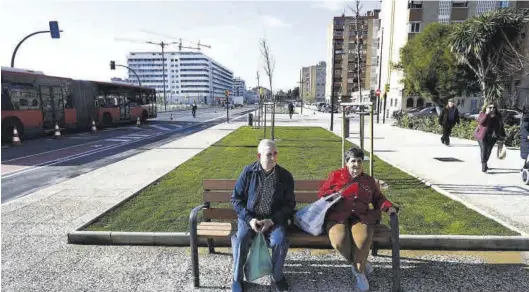  ?? JAIME GALINDO ?? El primer tramo de la avenida Cataluña abarca la calzada, el carril bici y una reforma integral de las aceras.