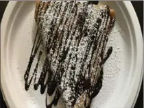  ?? ALANA HUDSON, SPECIAL TO THE HAMILTON SPECTATOR ?? Crave chocolate? This crepe is the dessert for you.