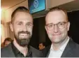  ?? Foto: dpa ?? Der Hauskauf von Daniel Funke und Jens Spahn (r.) sorgt für Wirbel.