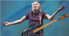  ?? FOTO: DPA ?? Bass und Stimme: Der einstige Pink-Floyd-Kopf Roger Waters hat ein neues Soloalbum veröffentl­icht.