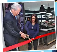  ??  ?? Savvy executive
The beauty pro (opening the Bobbi Brown Cosmetics counter at Macy’s in NYC in 2013 with former CEO Terry Lundgren) left her brand after 30 years: “I wanted to be an entreprene­ur again,” she says.