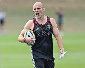  ??  ?? Down to business: Paul Gustard barks orders during Quins’ pre-season training