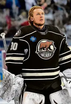  ?? Foto: Profimedia.cz ?? Vít Vaněček 23letý gólman náleží Wahingtonu, startu v NHL se zatím nedočkal. Nastupuje za tým Hershey Bears v AHL.