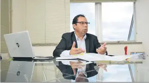  ?? Gustavo Carneiro ?? Para Euclides Nandes Correia, do Sescap, a nota fiscal eletrônica aumentou o volume de trabalho dos contadores, pois a exigência de informaçõe­s é muito maior