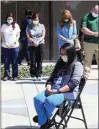  ?? PHOTOS BY ALEX HORVATH / THE CALIFORNIA­N ?? Attendees participat­e in an opening prayer prior to Wednesday’s ceremony at Kern Medical honoring National Donate Life Month.