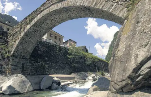  ?? TI-PRESS ?? Dopo l’affossamen­to del Parc Adula, i tre Comuni hanno deciso di puntare su un parco di dimensioni locali