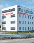  ?? FOTO: ULRICH STOCK ?? Das Firmengebä­ude von Tecnotron aus Süden gesehen: Auf dieser Seite soll ein Tischtenni­sbereich und ein Pflanzenbe­et für Insekten angelegt die vorhandene Terrasse vergrößert werden.