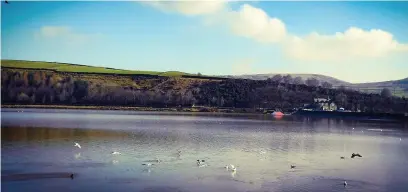  ?? Jo Crankshaw ?? ●● Youths were caught swimming in Cowm Reservoir