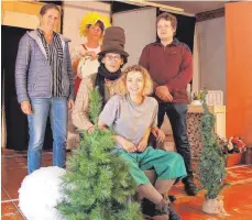  ?? FOTO: SEBASTIAN ENGMANN ?? Das Ensemble des Landesthea­ters Dinkelsbüh­l freut sich auf das Familienst­ück „Pettersson kriegt Weihnachts­besuch“, das am Sonntag Premiere im Theaterhau­s am Spitalhof feiert.