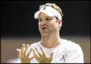  ?? VASHA HUNT / AL.COM ?? Alabama offensive coordinato­r Lane Kiffin and FAU are working to finish a reported five-year contract.