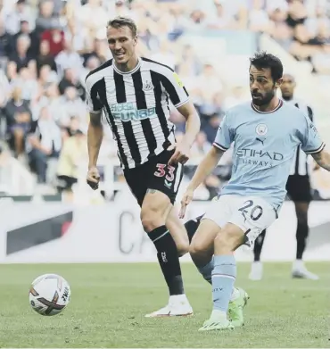  ?? ?? 0 Bernardo Silva equalises for champions Manchester City in a thrilling contest at St James’ Park