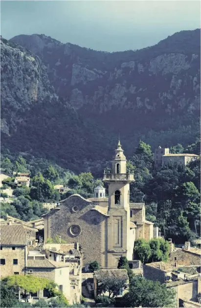  ?? Fotos: Marc Peschke ?? In Valldemoss­a verbrachte­n Chopin und seine Geliebte George Sand einen Winter.