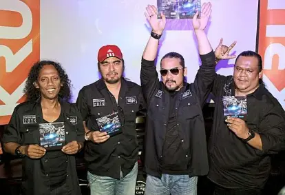 Flying High Again Pressreader