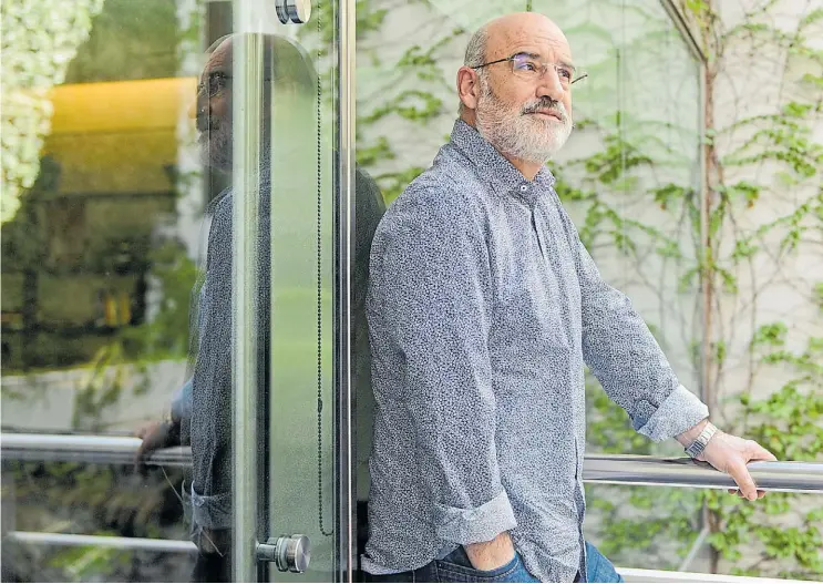  ?? ANDRÉS D’ELÍA. ?? Fenómeno social. En España y fuera de allí, la obra provoca un debate ausente en el País Vasco.