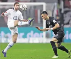  ?? GETTY ?? Admir Mehmedi (l.) gelang beim 2:1-Sieg in Frankfurt das 1:0. Fabian Schär, Newcastle