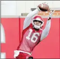  ?? Arkansas Democrat-Gazette/DAVID GOTTSCHALK ?? La’Michael Pettway, with one catch, is one of three returning wide receivers who had receptions for Arkansas last season.