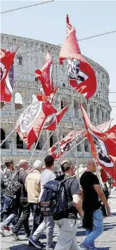  ?? Ansa ?? Bandiere Una manifestaz­ione di Casapound