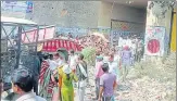  ?? FILE ?? ▪ A tractortro­lley packed with 58 people fell off a bridge in Para, Lucknow on Tuesday killing four. There are more than 5,000 tractor trolleys in Lucknow that are not registered.