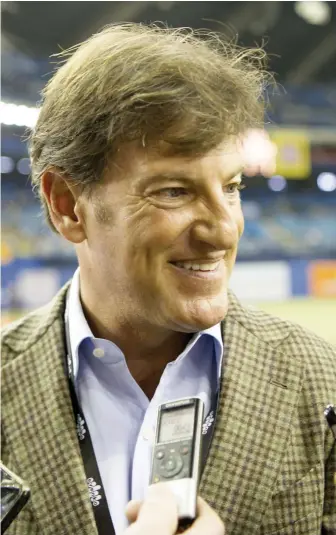  ??  ?? Bien impliqué dans la communauté montréalai­se, Stephen Bronfman fait partie des hommes d’affaires impliqués dans le retour du baseball majeur à Montréal. PHOTO D’ARCHIVES, MARTIN CHEVALIER