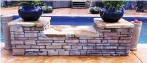  ??  ?? Arkansas Rock Designs has the quality stone products and the knowledgea­ble staff to make any project a masterpiec­e.