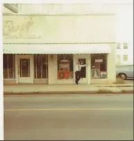  ??  ?? Norman Scott stands in the doorway at the original location of Art Fair, 722 Seventh St., which opened July 1, 1970. The store would eventually move to Cantrell Road and become Cantrell Gallery. (Courtesy Cantrell Gallery)