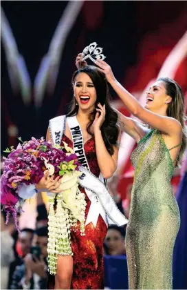  ?? FOTO ?? Catriona Gray es la nueva Miss Universo. Sudáfrica quedó en segundo lugar mientras Venezuela en el tercero.