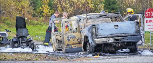  ?? COLIN CHISHOLM ?? A pickup truck was destroyed by fire in Cambridge, West Hants on Oct. 25, 2017 while the owner was doing maintenanc­e on the vehicle. Nobody was injured.