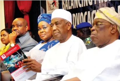  ?? Photo: NAN ?? From left: Deputy Governor of Rivers, Ipalibo Harry-Banigo; Gov. Nyesom Wike of Rivers; President of Nigeria Guild of Editors, Funke Egbemode; Chairman, 13th All Nigeria Editors Conference, Mallam Isamila Funtua; and former Governor of Ogun, Segun...