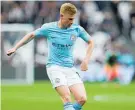  ??  ?? Kevin de Bruyne injured his knee.