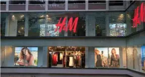  ??  ?? SALGET GÅR NED: Kundene svikter H &amp; M-butikkene.