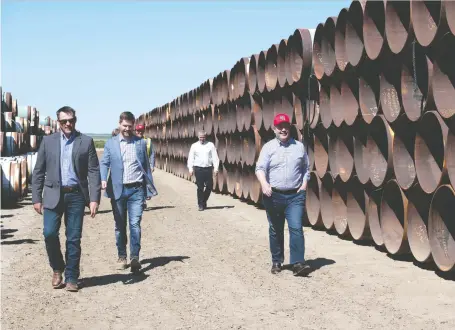  ?? CHRIS SCHWARZ/GOVERNMENT OF ALBERTA ?? Premier Jason Kenney announced in Oyen on Friday that after more than a decade of planning and perseveran­ce, shovels are in the ground on the Alberta segment of the Keystone XL pipeline.