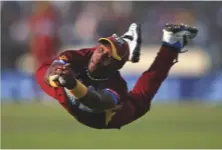  ??  ?? A shutter speed of 1/2700sec was used to catch this incredible shot of Dwayne Bravo at the ICC World Twenty20 cricket tournament in 2014 Canon EOS-1D X, 600mm, 1/2700sec at f/4, ISO 400